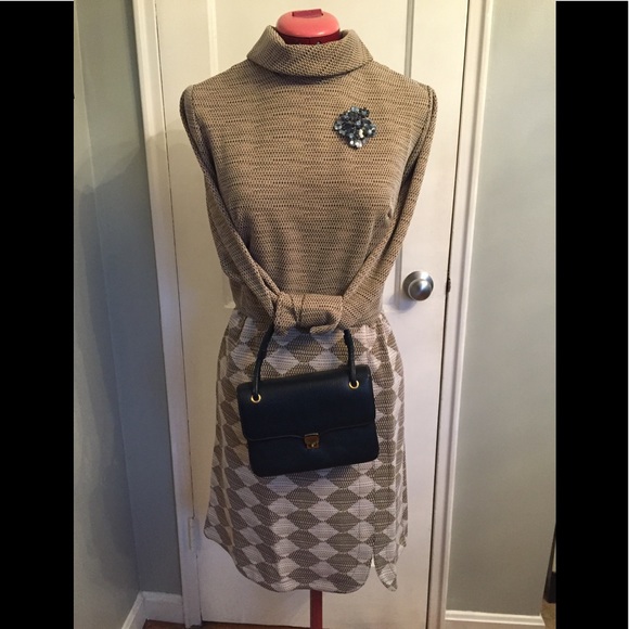 Vintage long sleeve dress - Picture 2 of 7